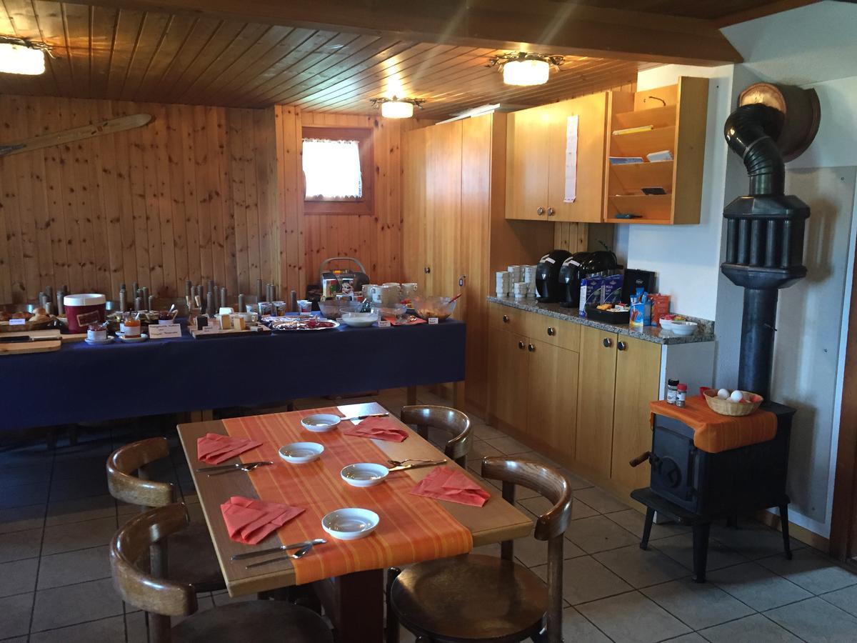 Gruppenhaus Im Walliser Alpstyle Rosswald Εξωτερικό φωτογραφία